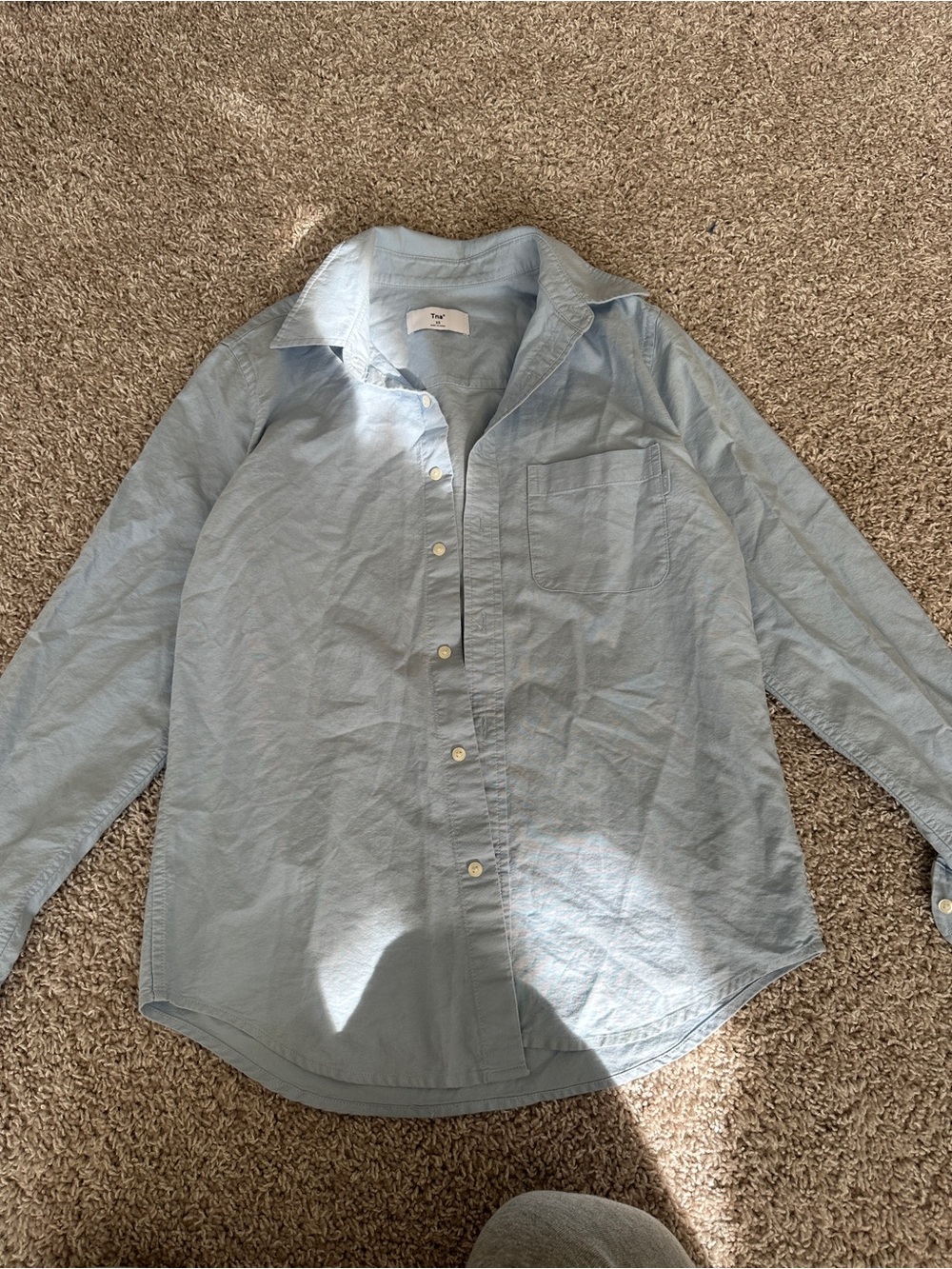 Aritzia TNA Button-Up Shirt